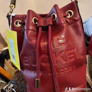 Brick color bucket handbag